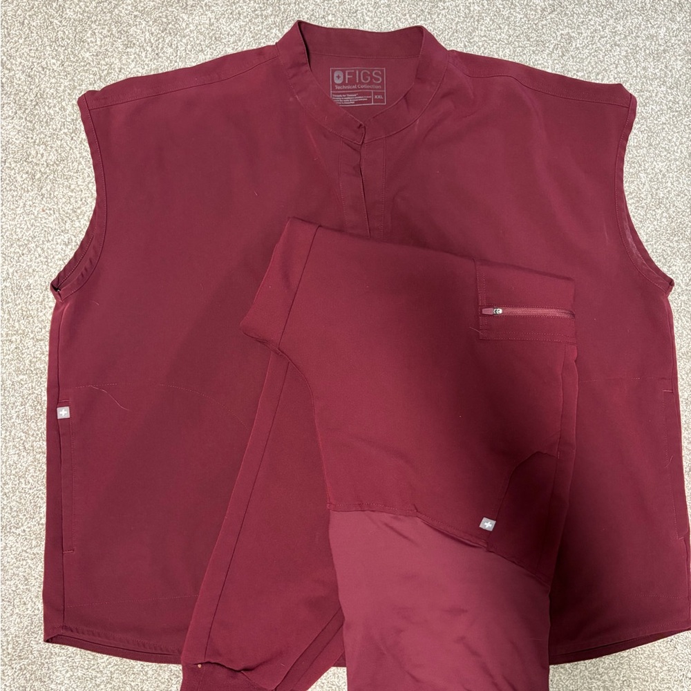 Figs maternity set xxl- Burgundy